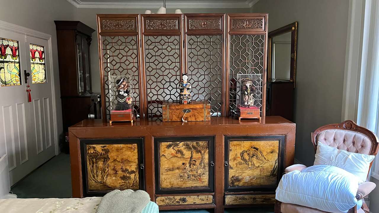 Furnished room with own bathroom