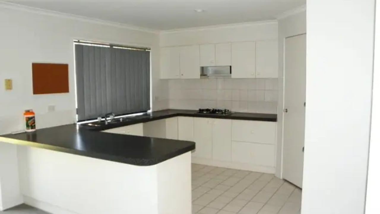 Whole property with 4 rooms for rent