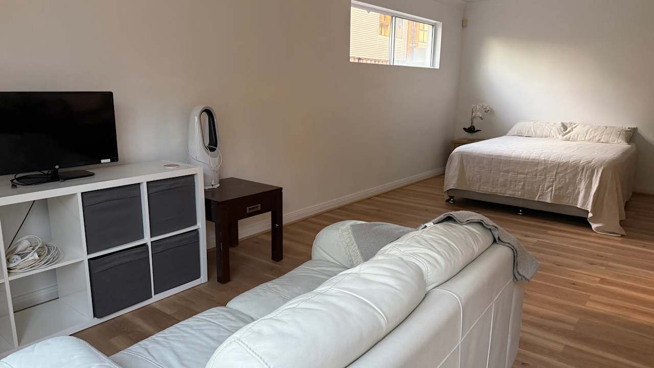Furnished room studio flat for rent