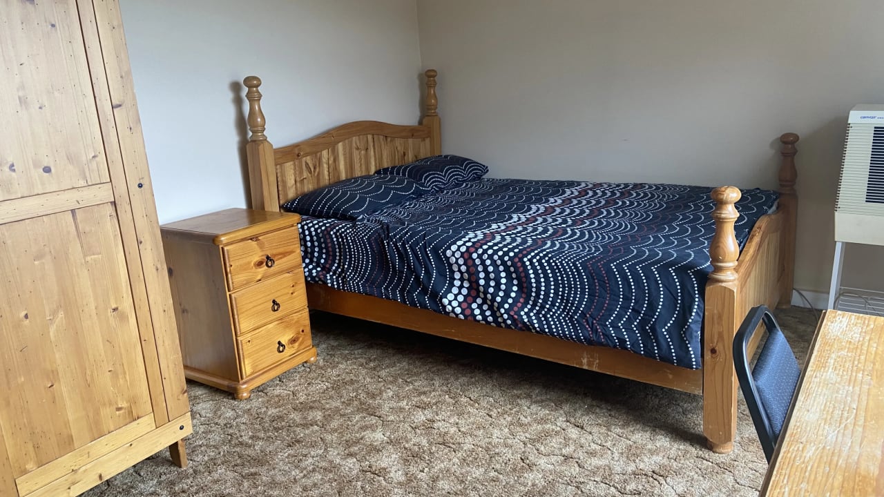 Furnished room with own bathroom