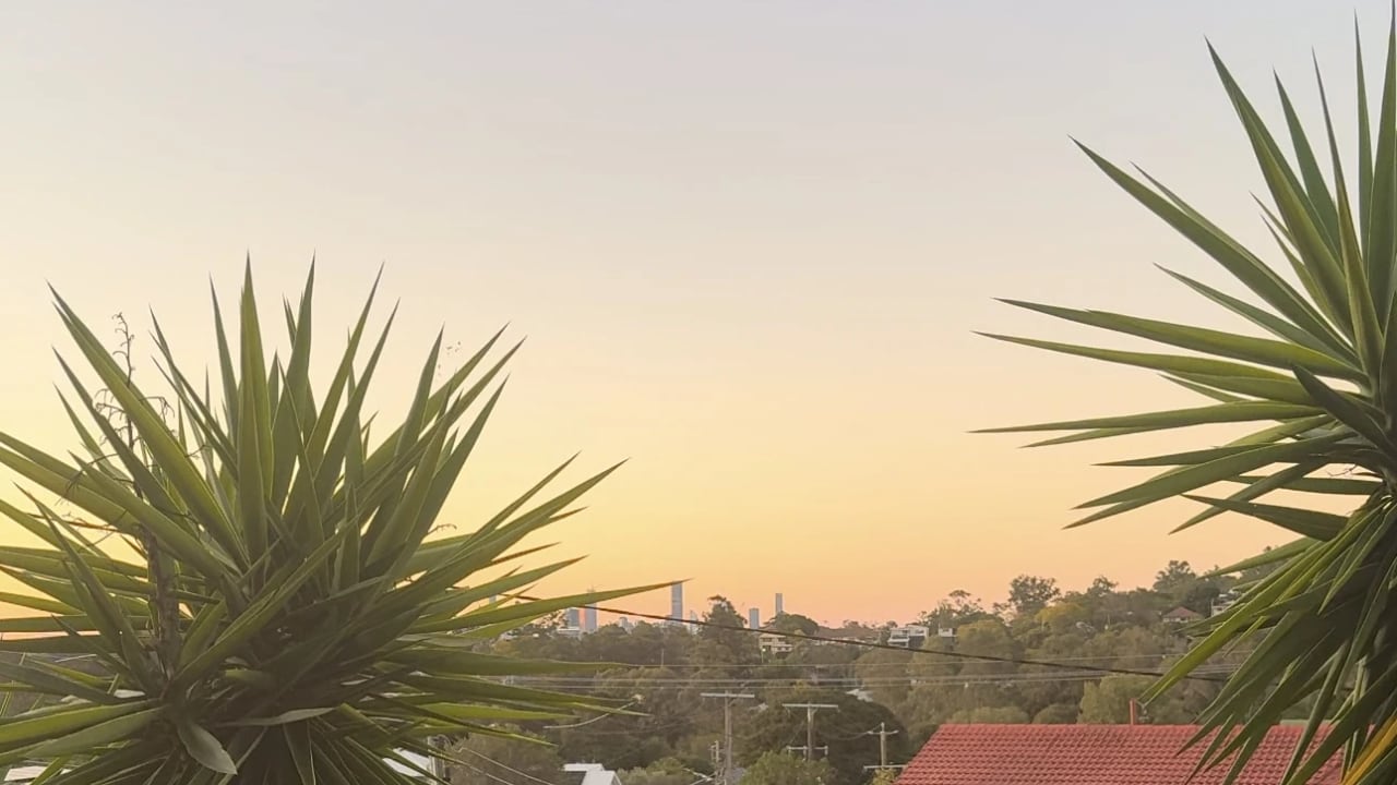 Unfurnished room studio flat for rent