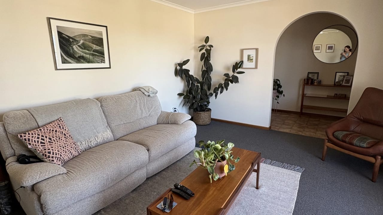 Unfurnished room in a share house