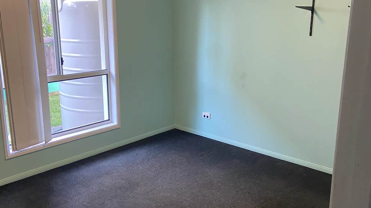 Unfurnished room in a share house