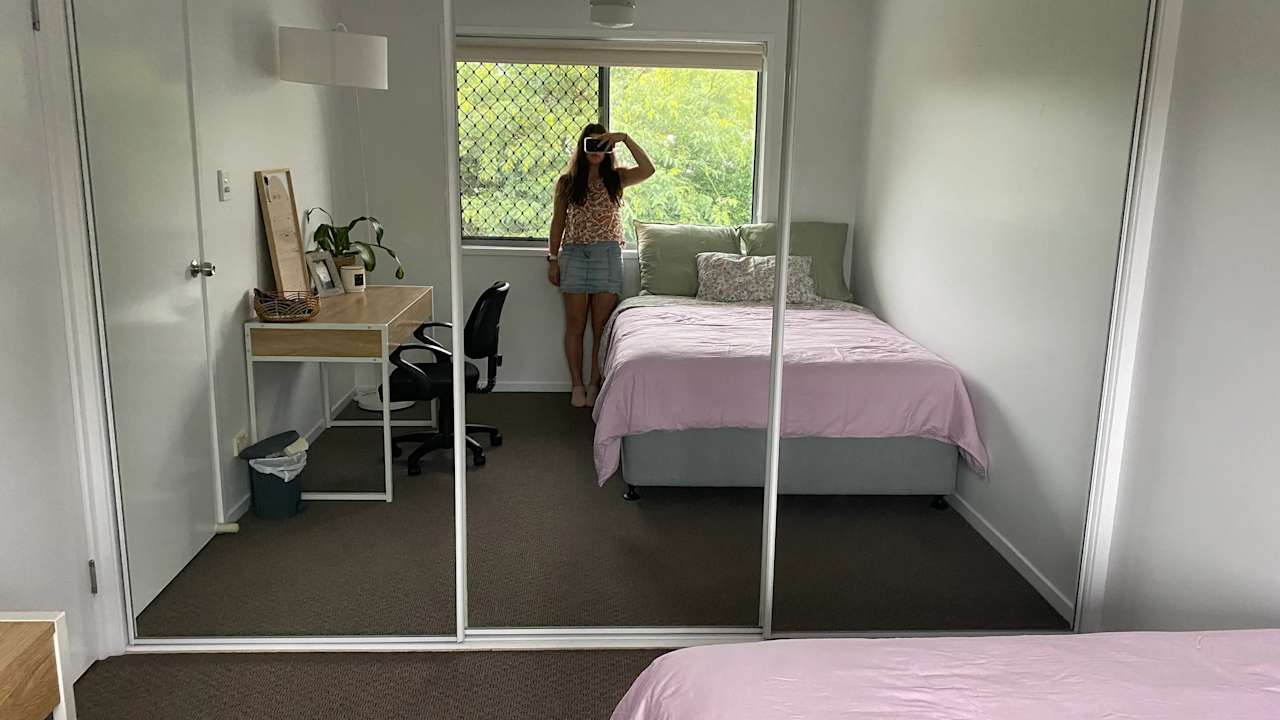 Unfurnished room in a share house