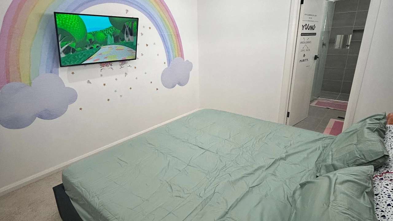 Furnished room with ensuite in a share house