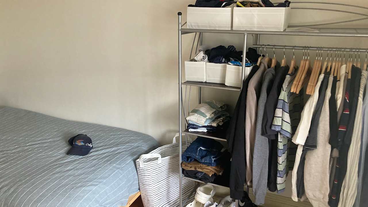 Furnished room in a share house