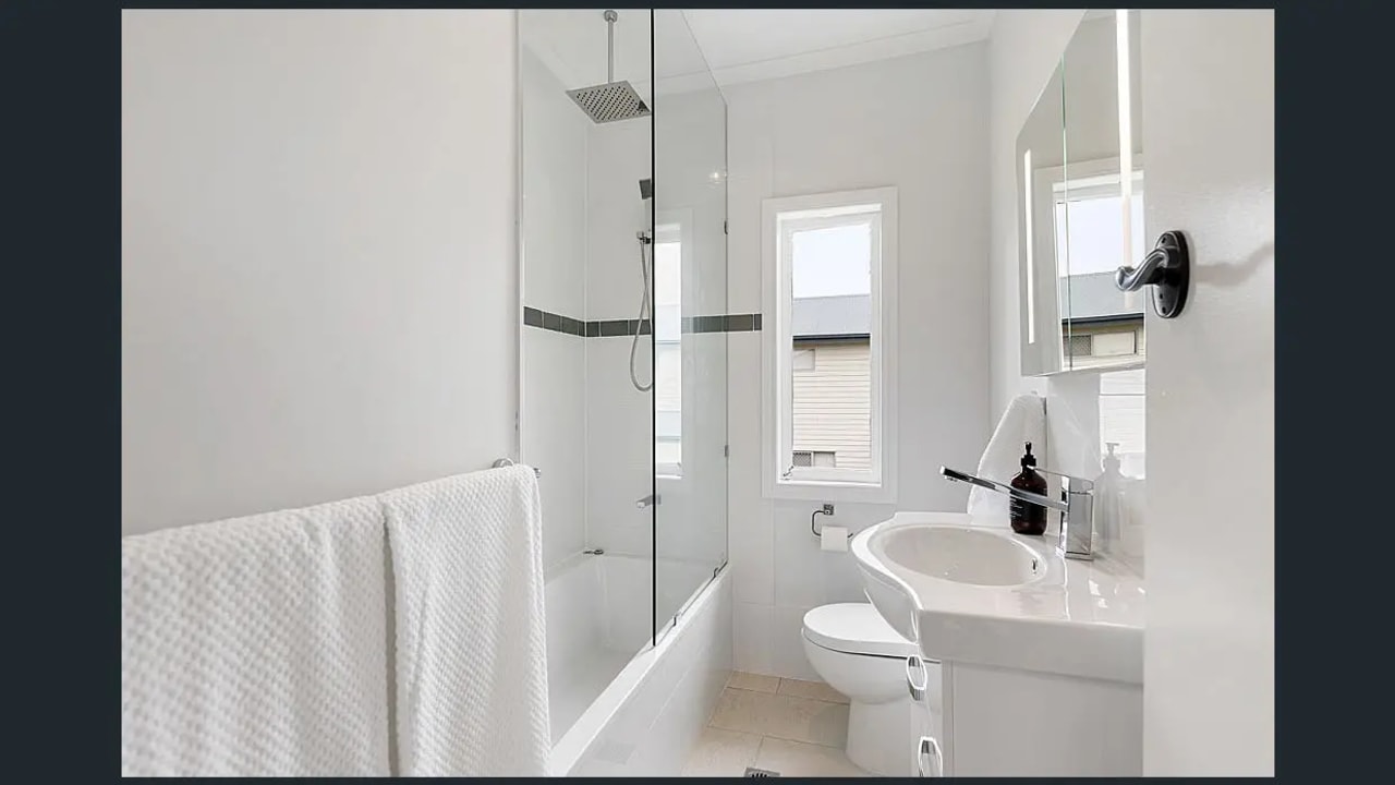 Unfurnished room in a share house