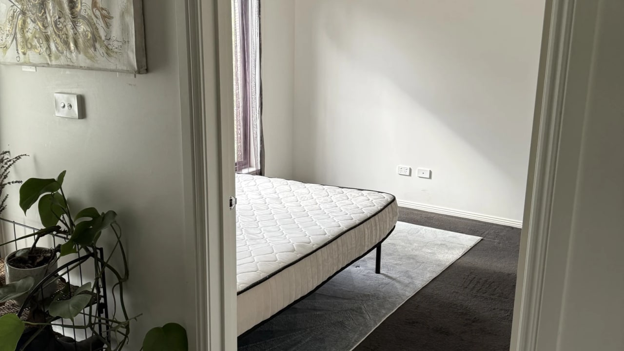 Furnished room with own bathroom