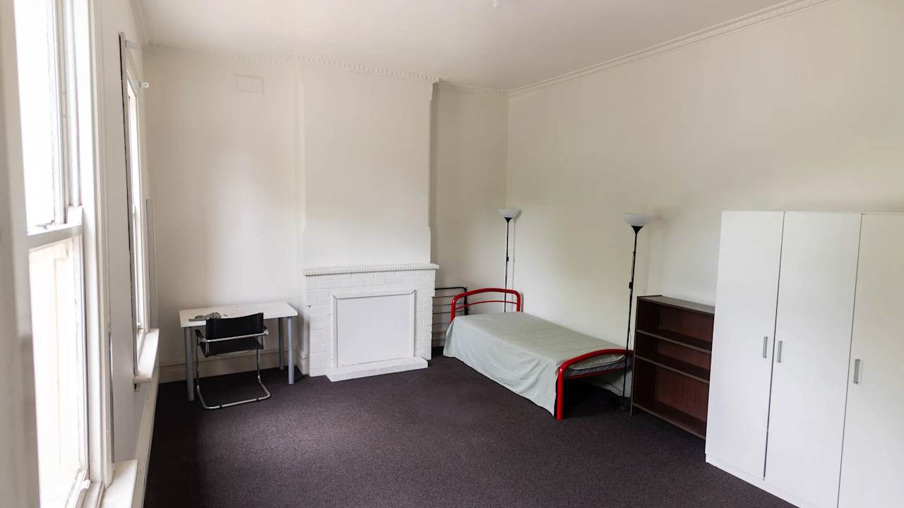 Whole property with 3 rooms for rent