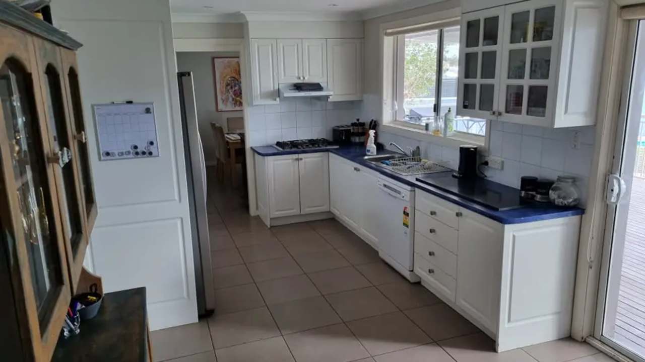 Room in a share house