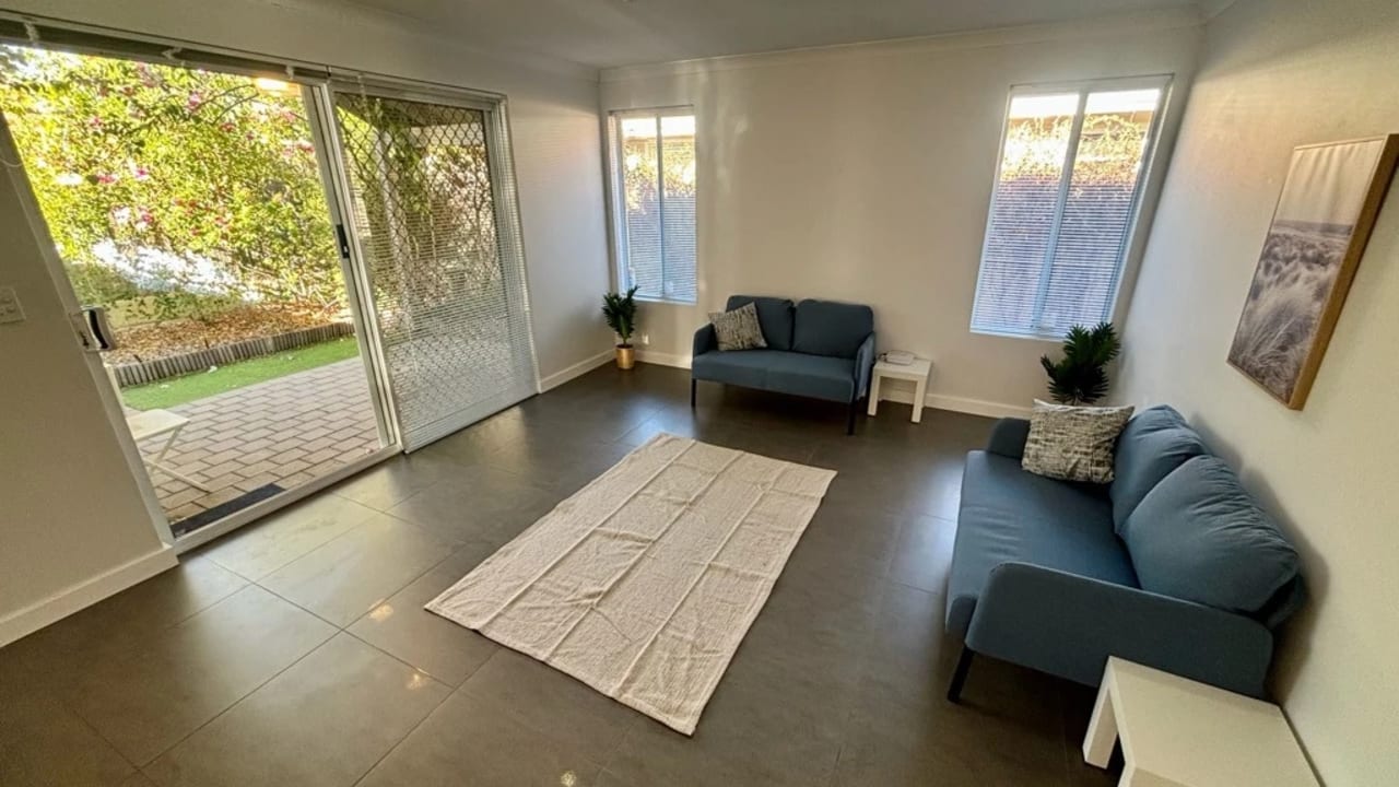 Room in a share house