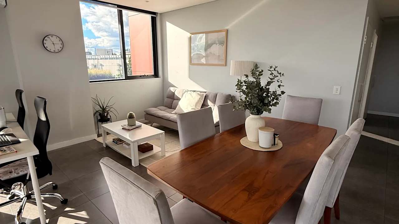 Furnished room in a flatshare