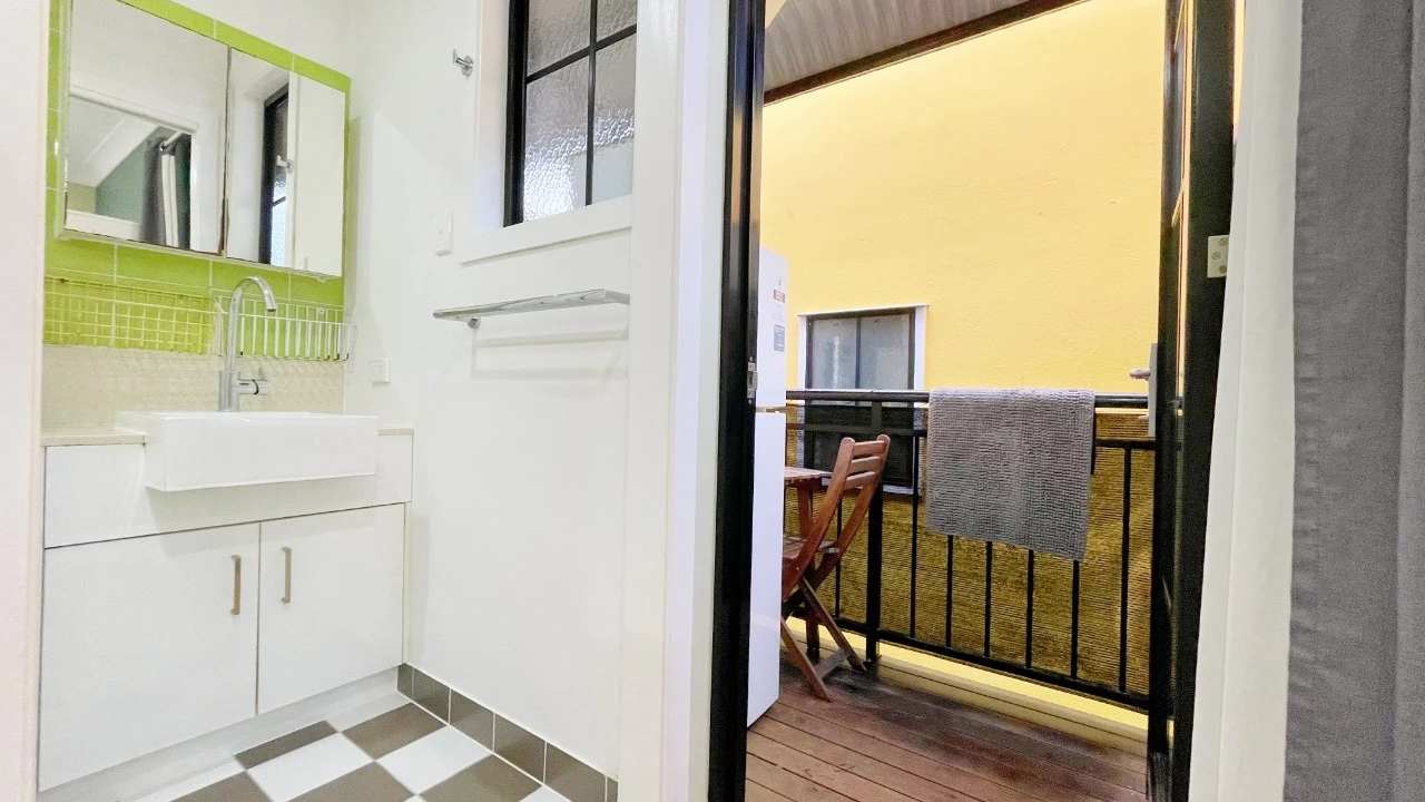 Furnished room studio flat for rent