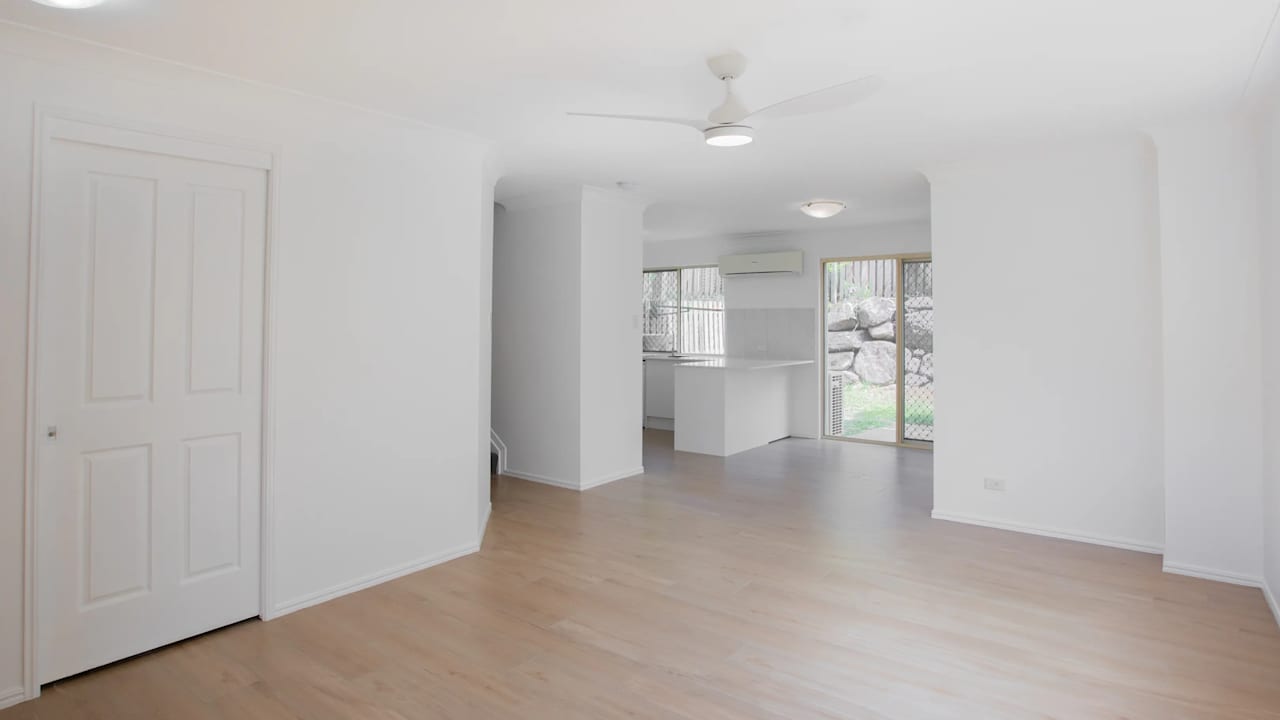 Unfurnished room in a share house