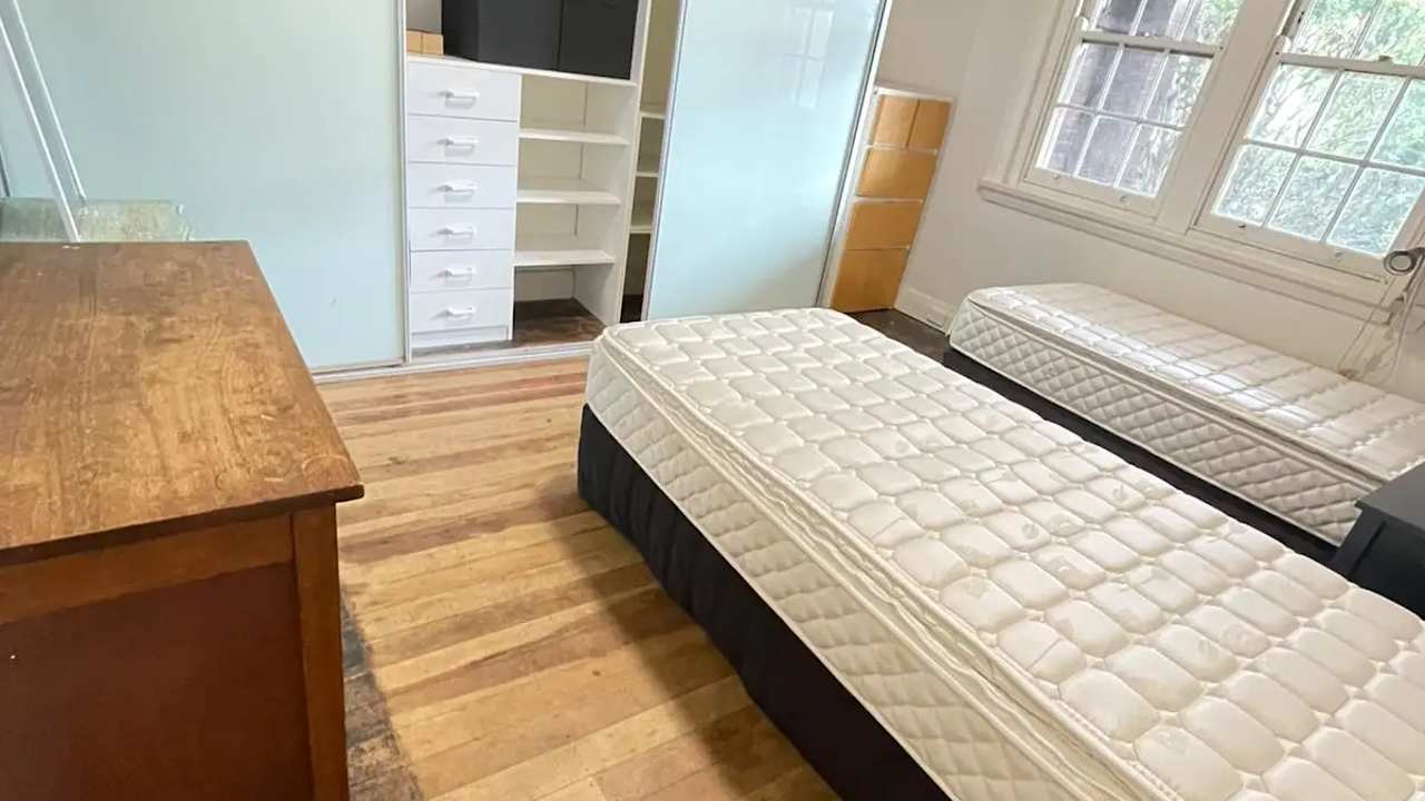 Whole property with 3 rooms for rent