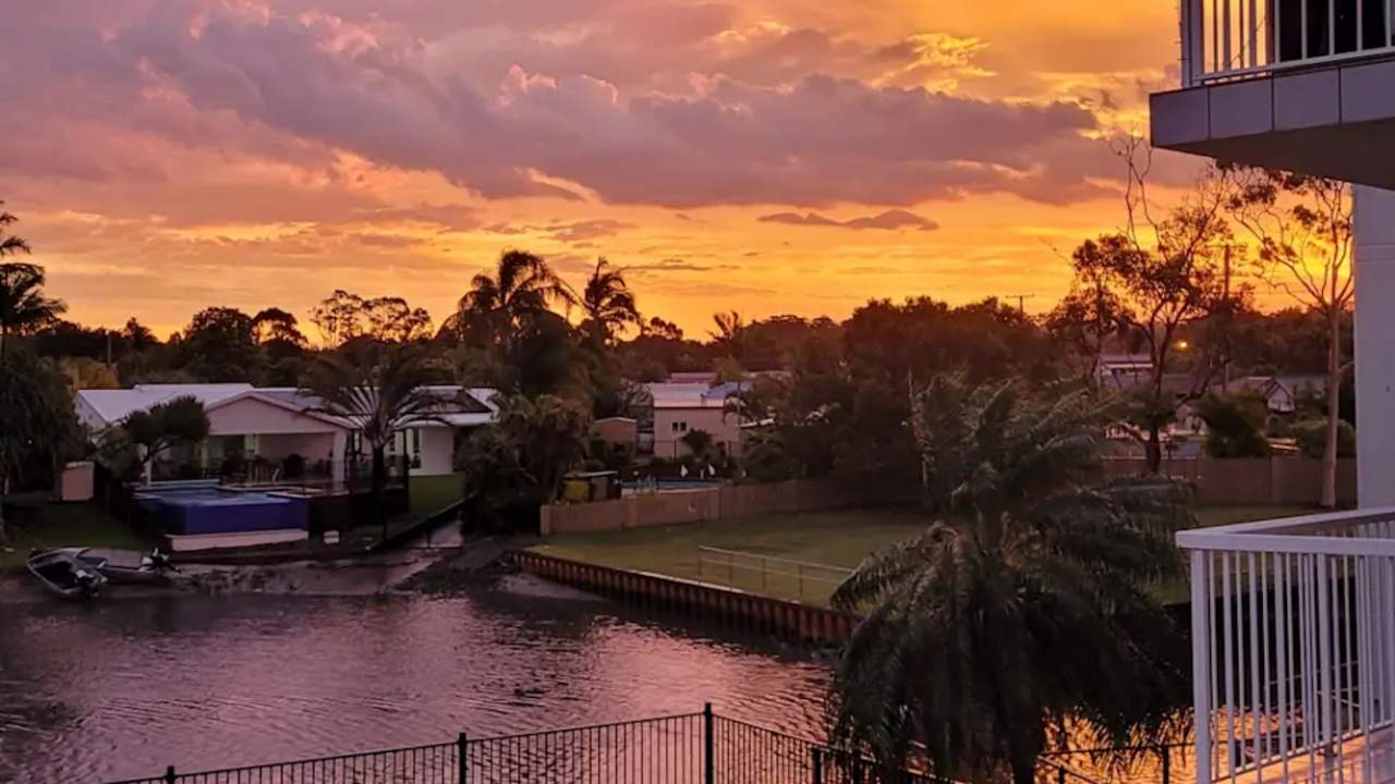 Unfurnished room in a flatshare