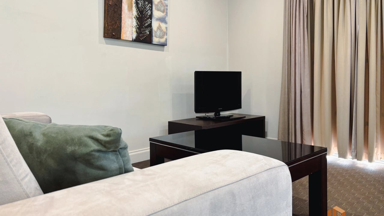 Furnished room in a flatshare