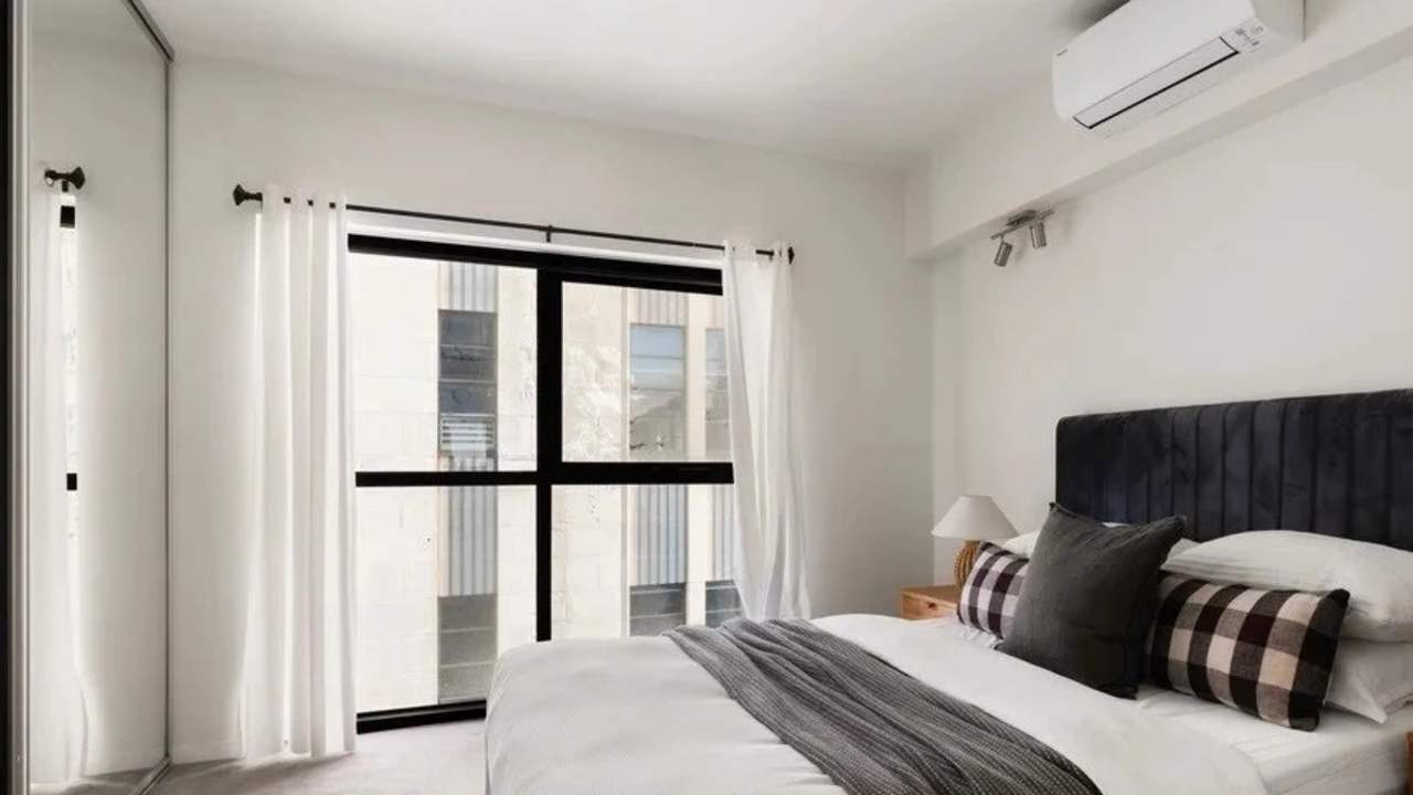 Whole property with 2 rooms for rent