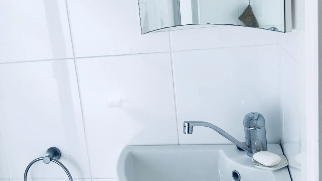 Unfurnished room in a share house