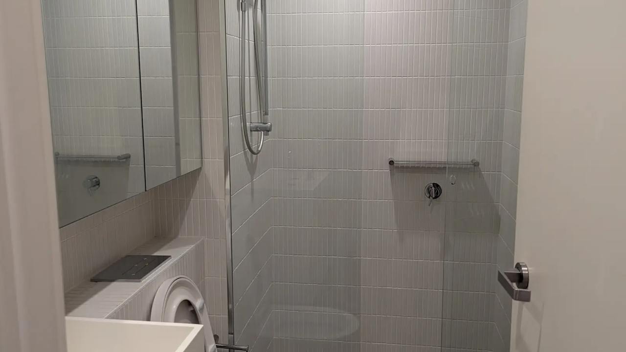 Furnished room with own bathroom