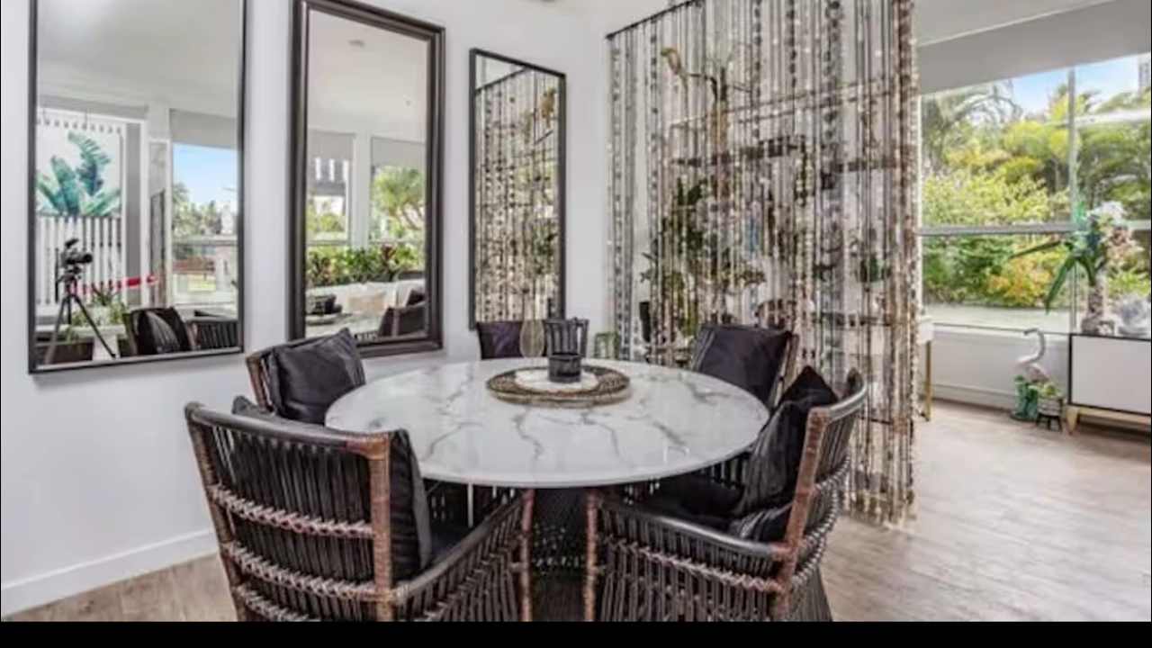 Whole property with 2 rooms for rent