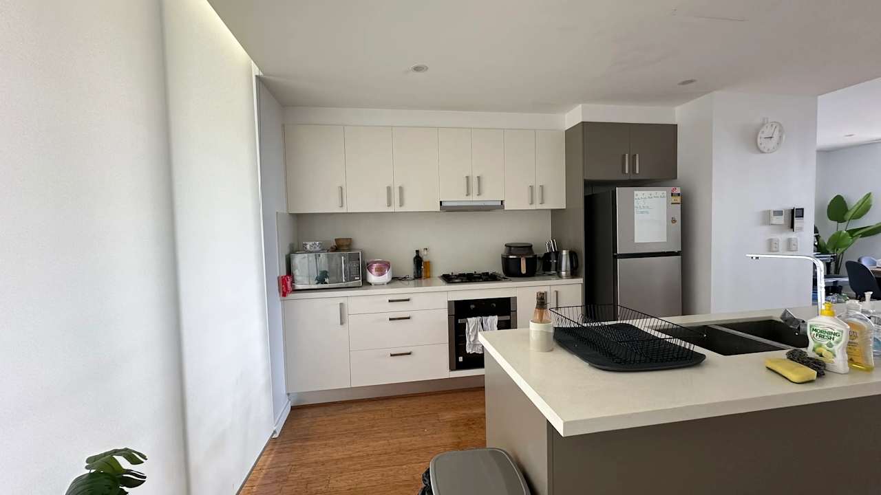 Furnished room in a flatshare