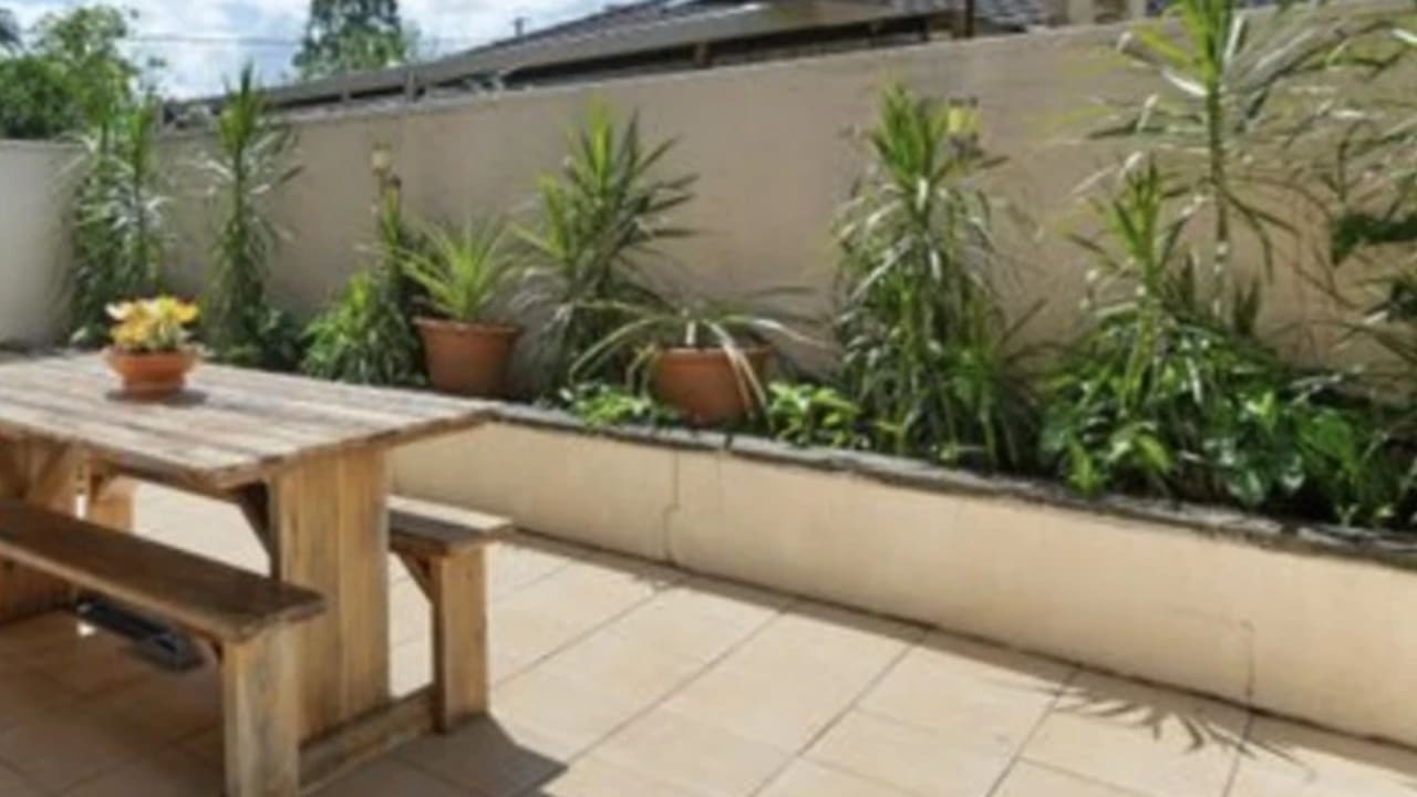 Furnished room with own bathroom