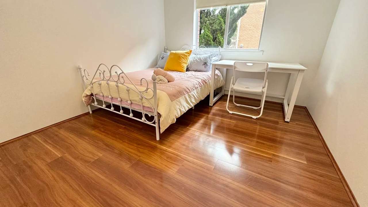 Whole property with 2 rooms for rent
