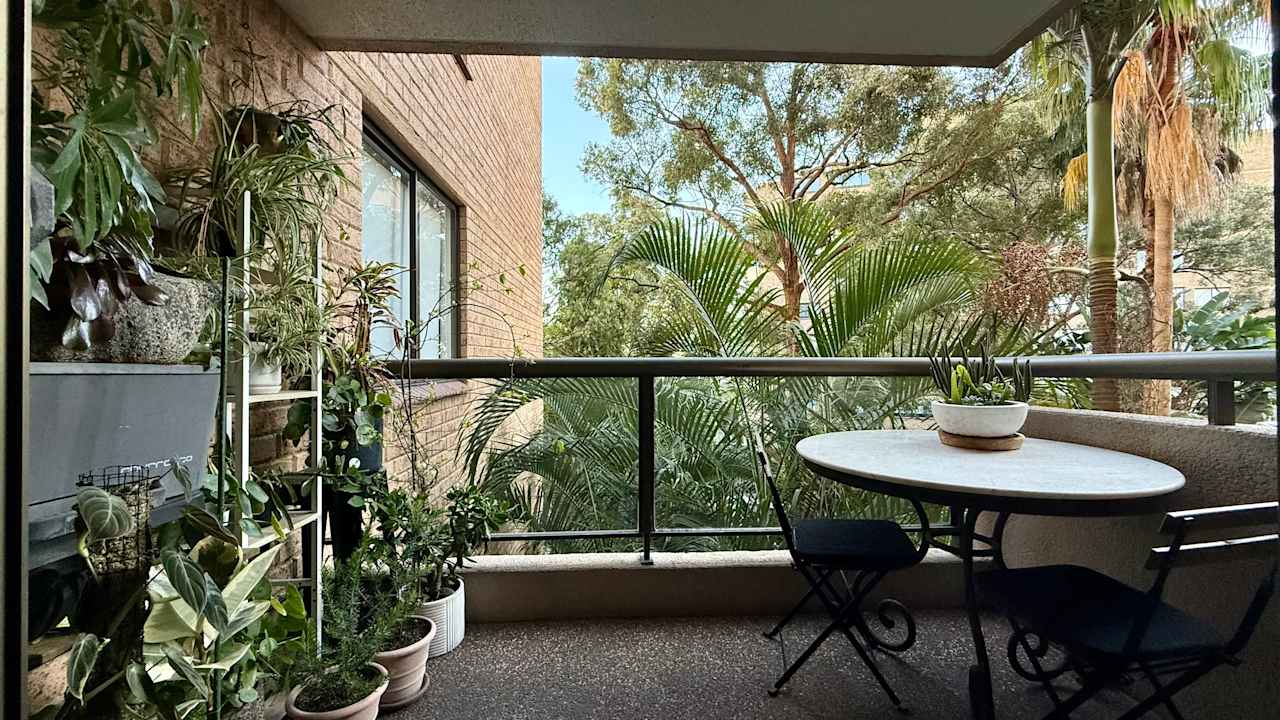Furnished room in a flatshare