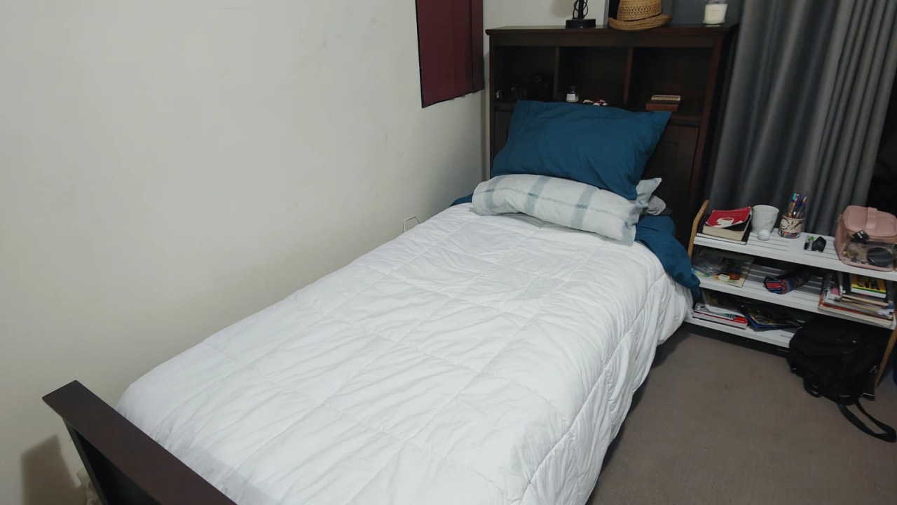 Furnished room in a flatshare