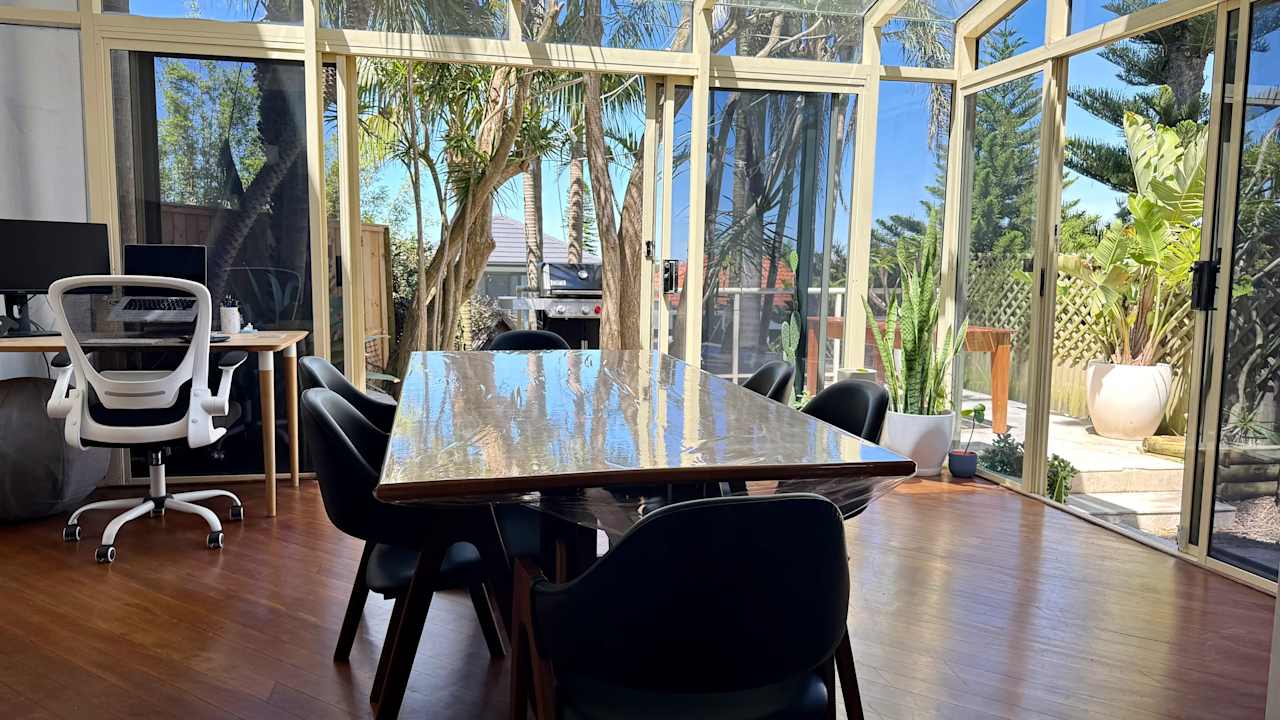 Whole property with 2 rooms for rent