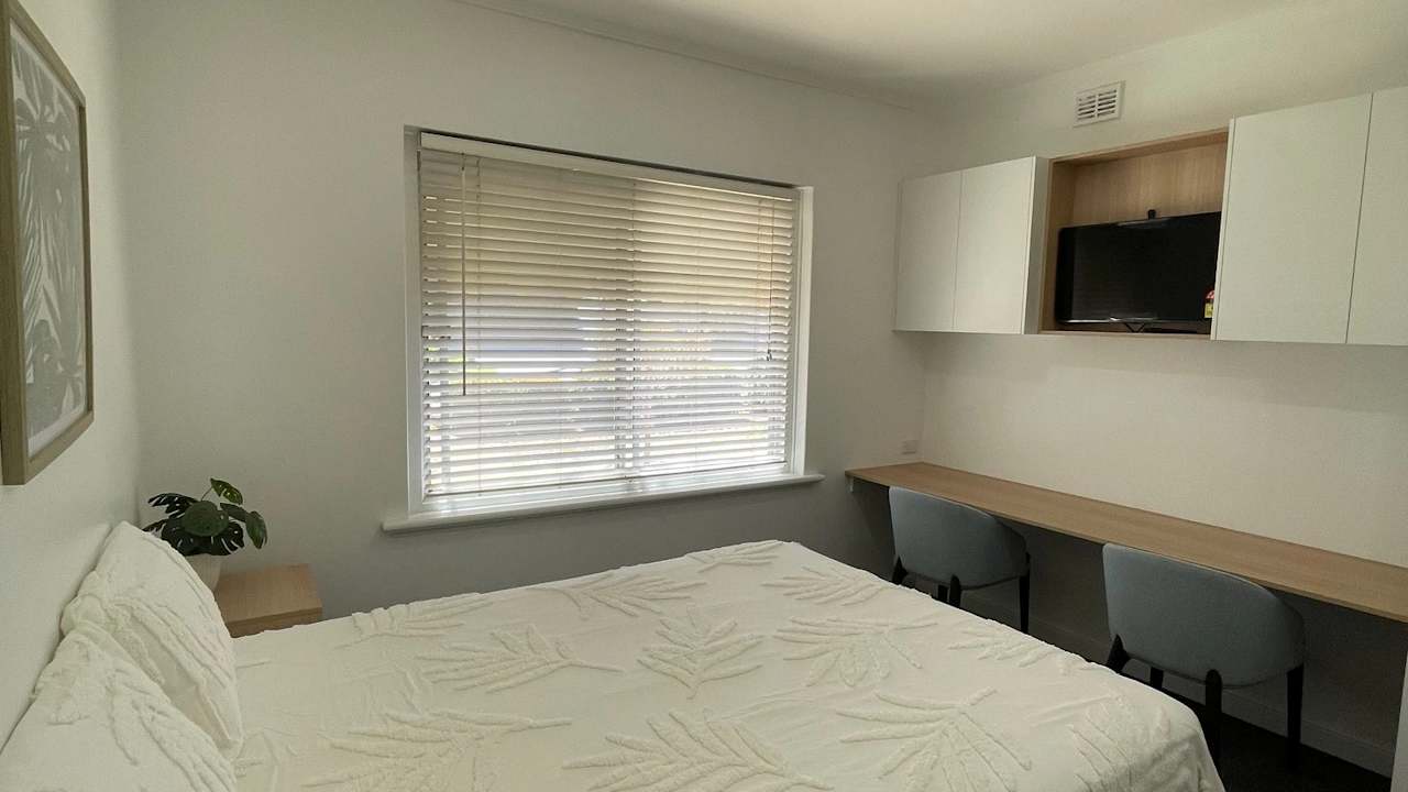 Furnished room in a share house