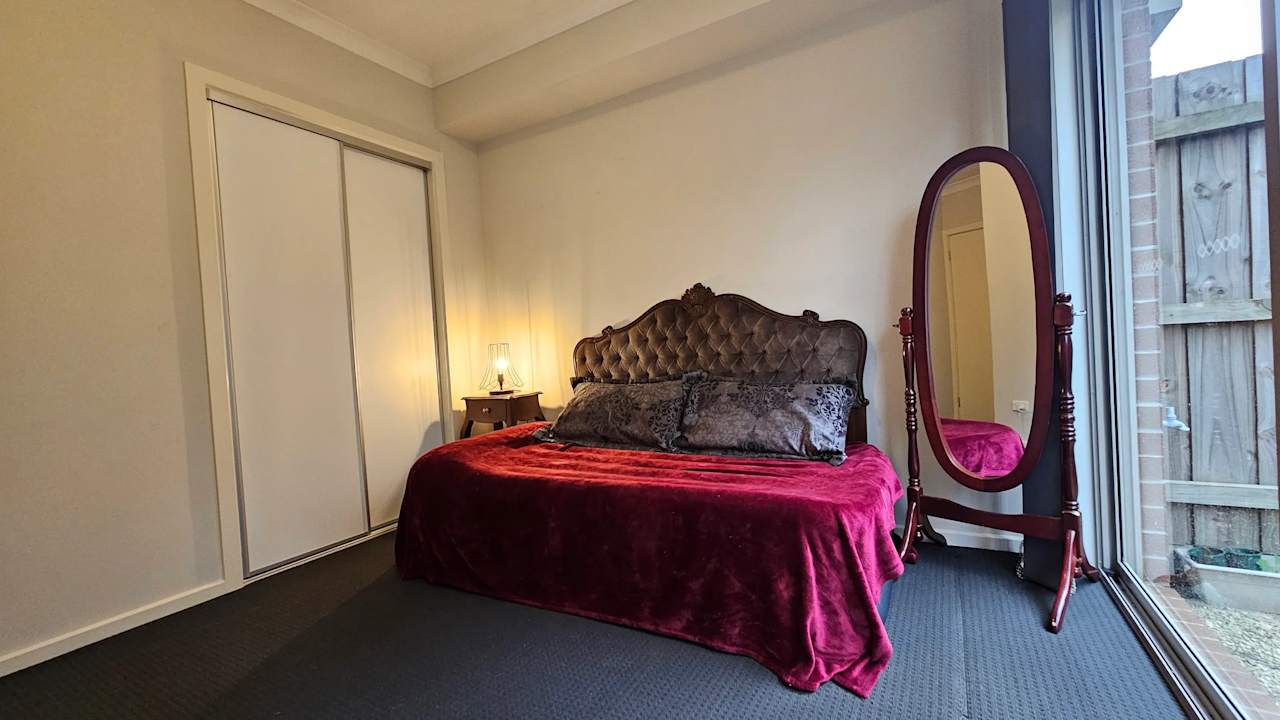 Unfurnished room with own bathroom
