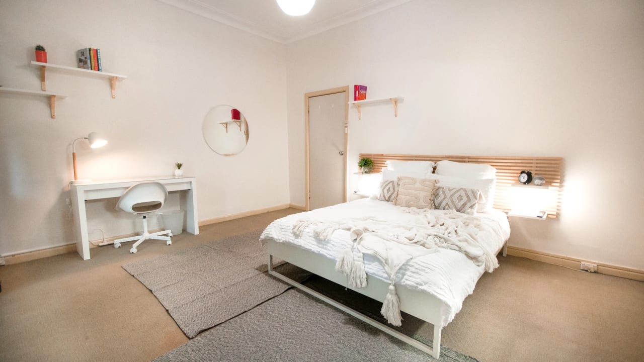 Furnished room in a share house