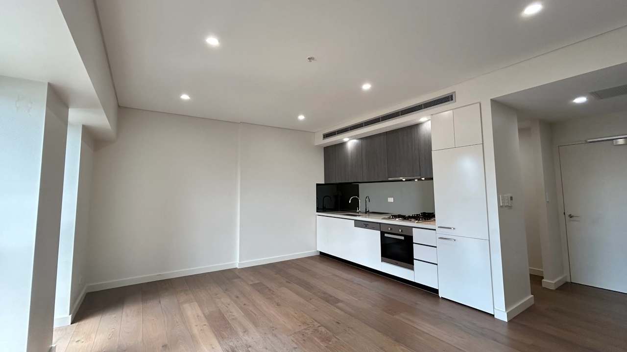 Whole property with 1 room for rent