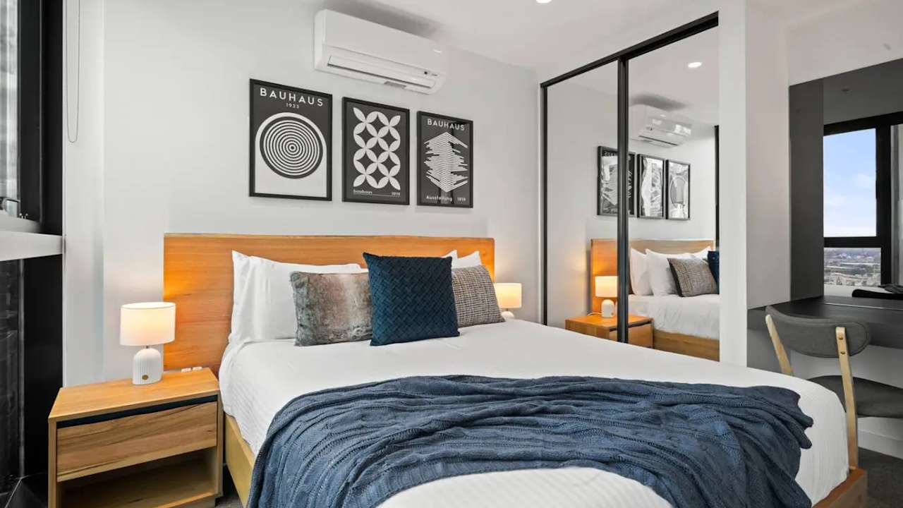 Whole property with 2 rooms for rent