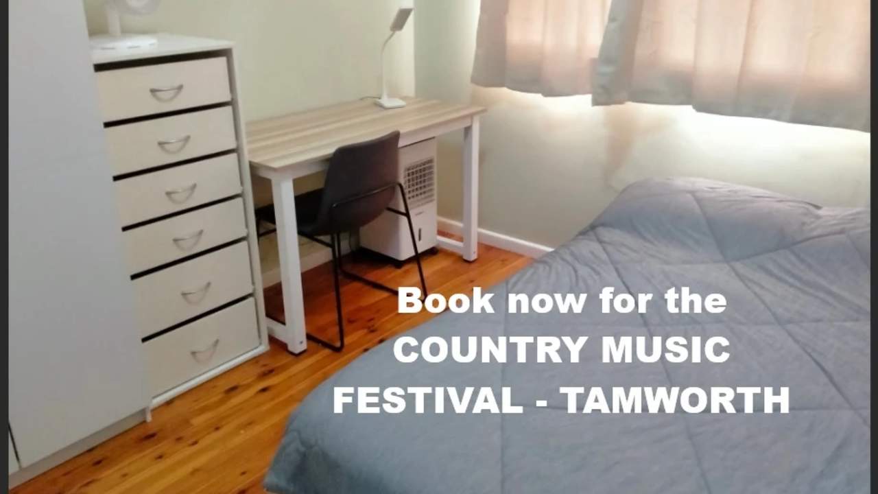 Furnished room in a share house
