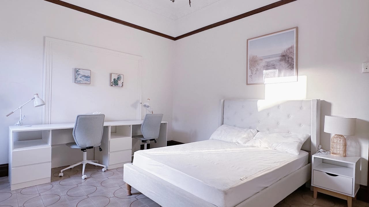 Furnished room in a share house