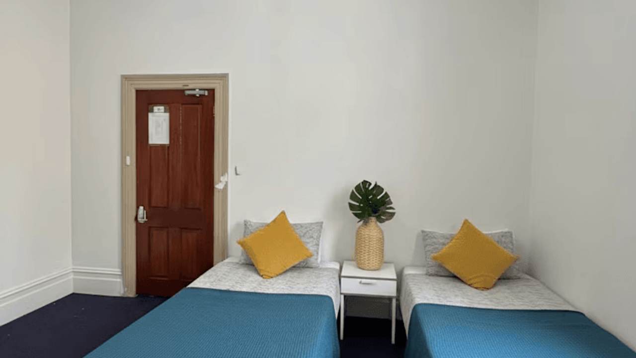 Furnished room in a share house