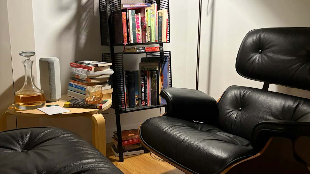 Whole property with 1 room for rent