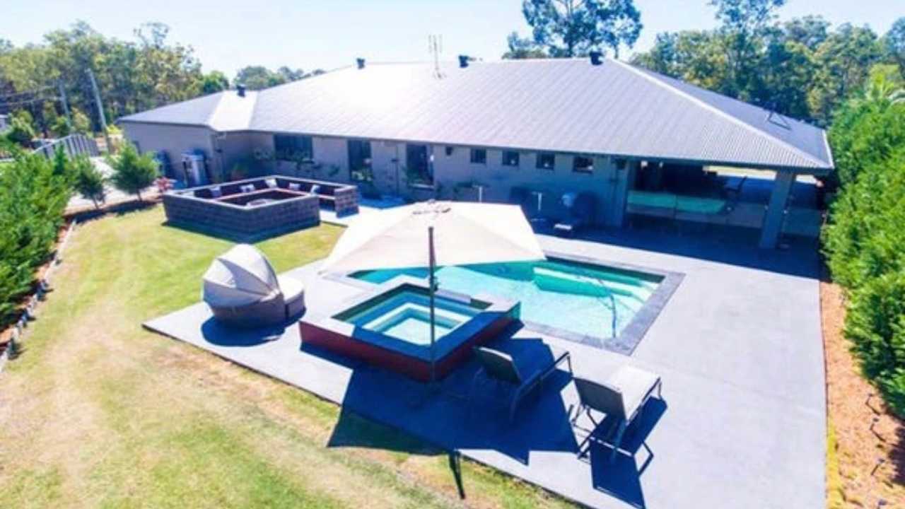 Unfurnished room with ensuite in a share house