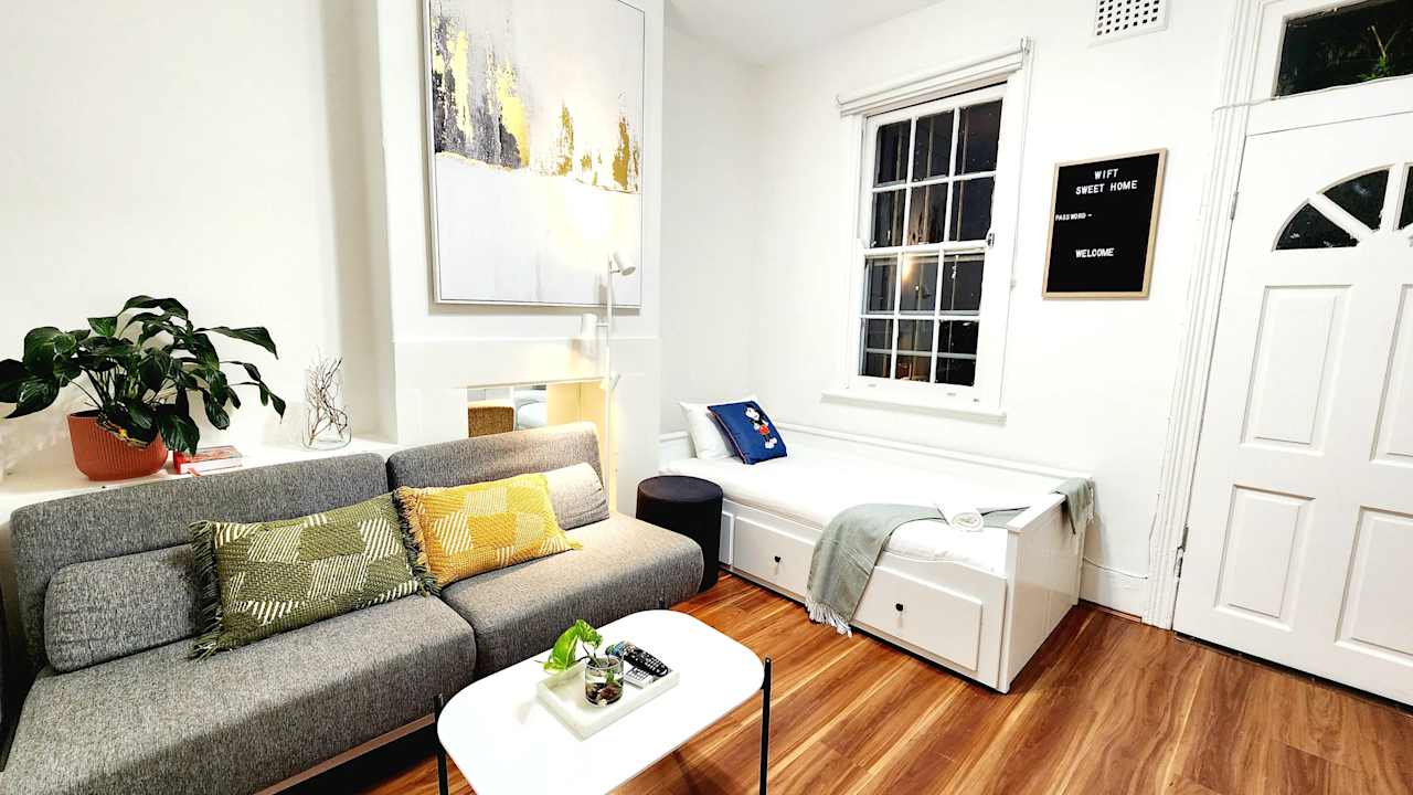 Whole property with 3 rooms for rent
