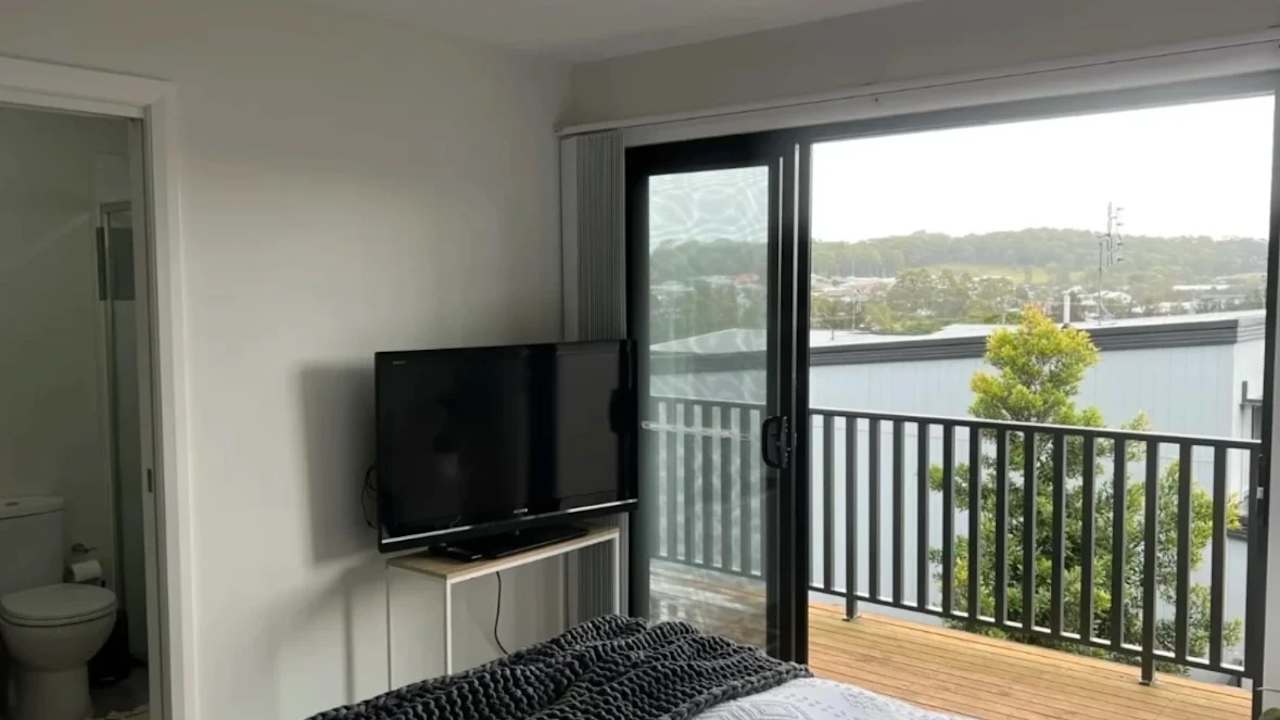 Unfurnished room with own bathroom