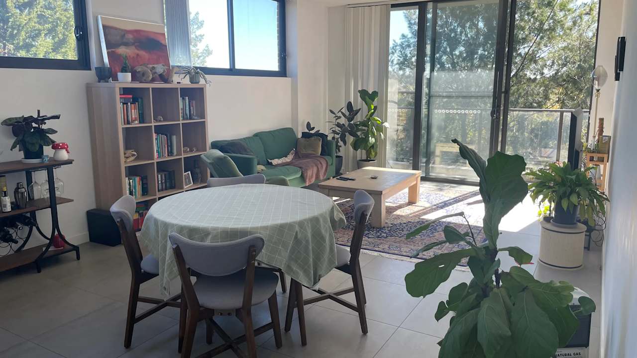 Unfurnished room with own bathroom