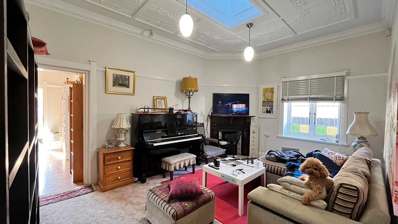 Furnished room in a share house