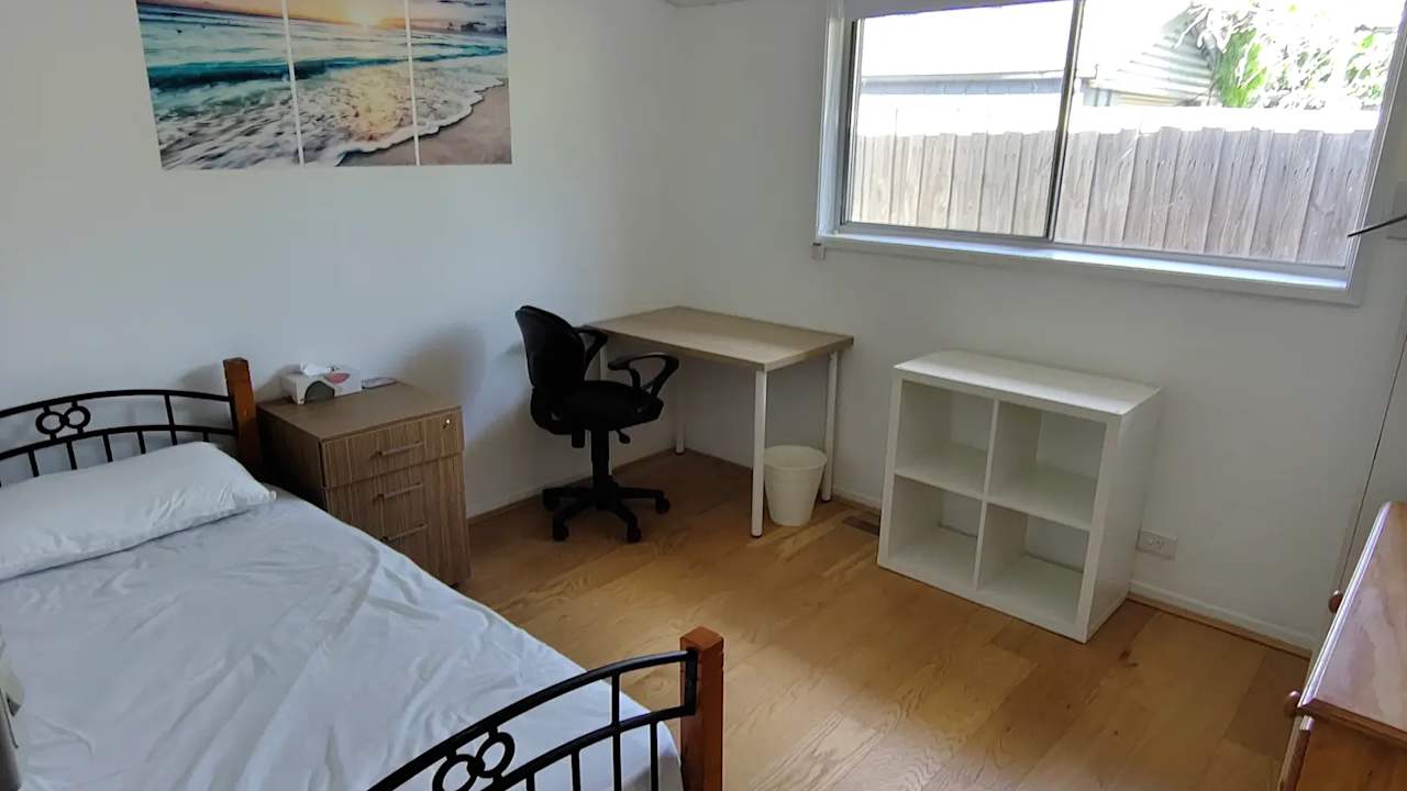 Furnished room in a share house