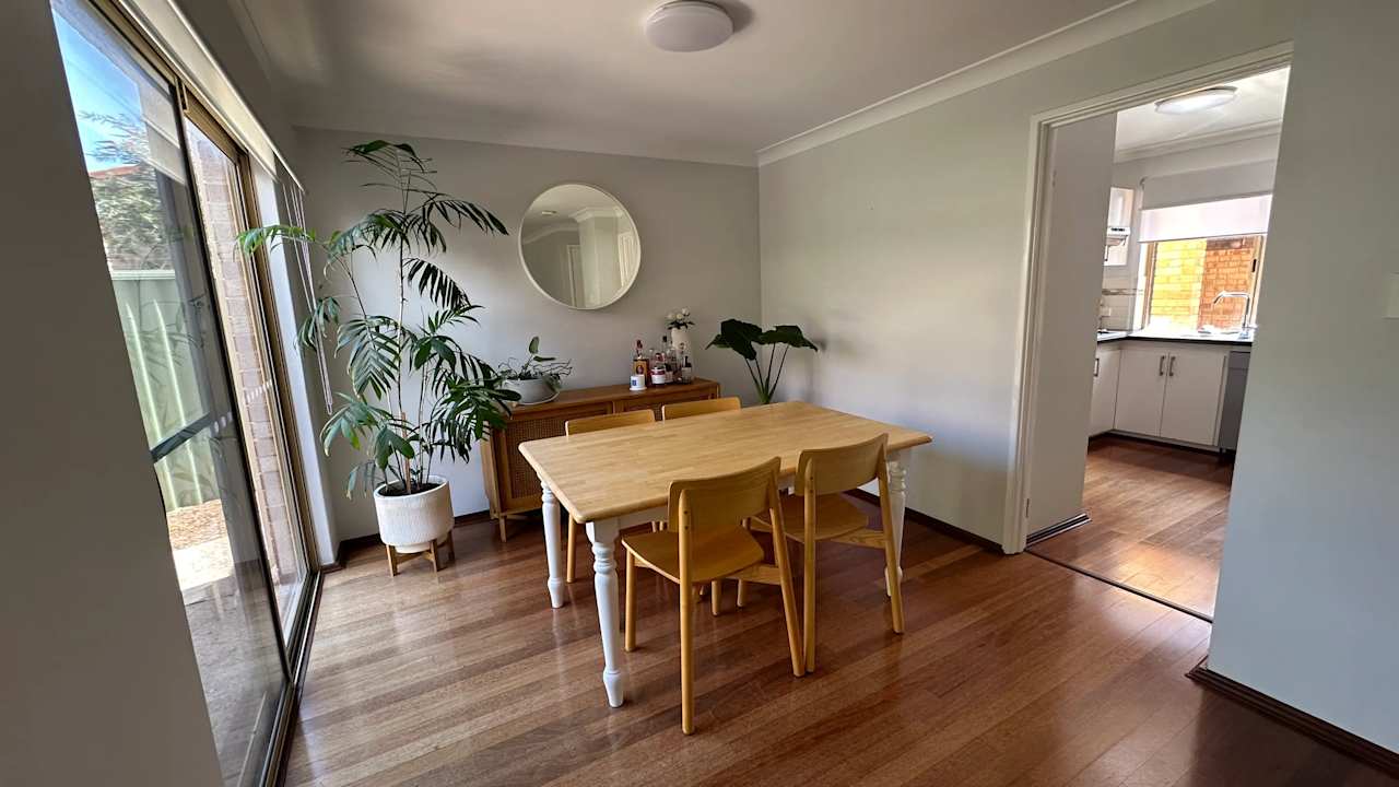 Whole property with 3 rooms for rent