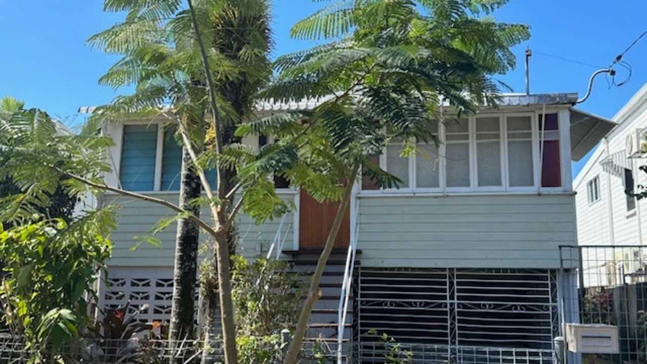 Whole property with 2 rooms for rent