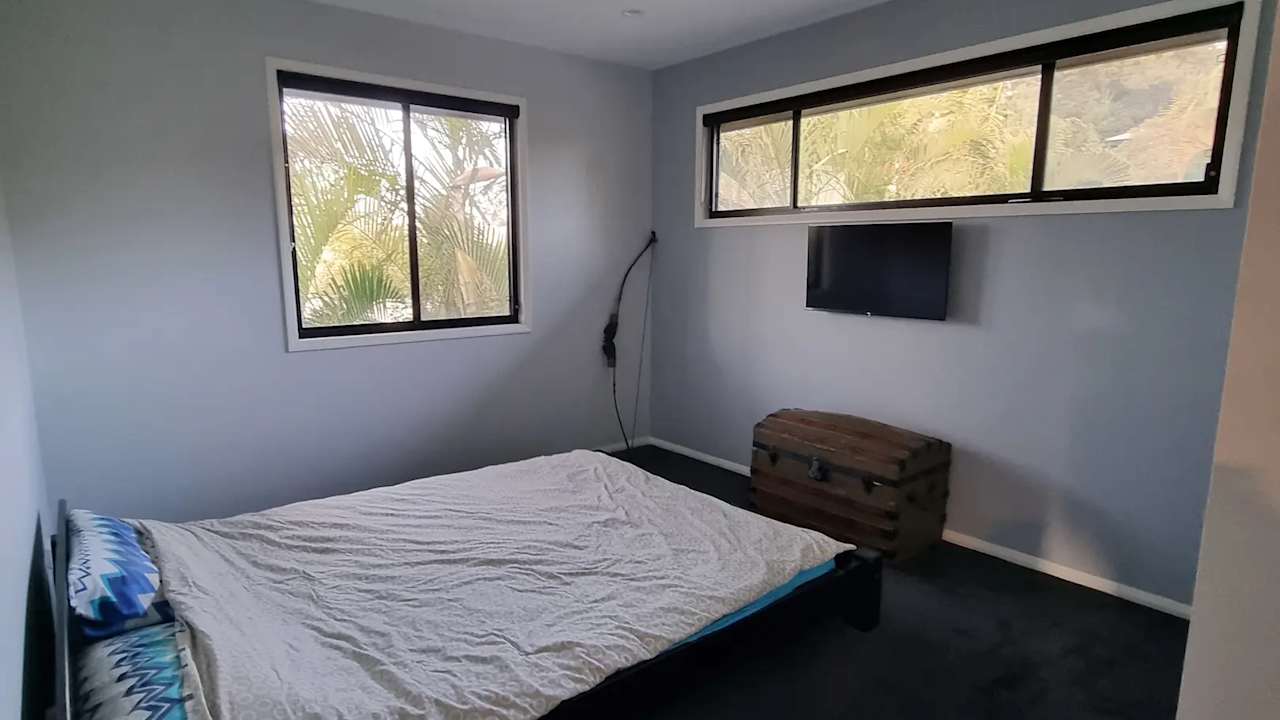 Room in a share house