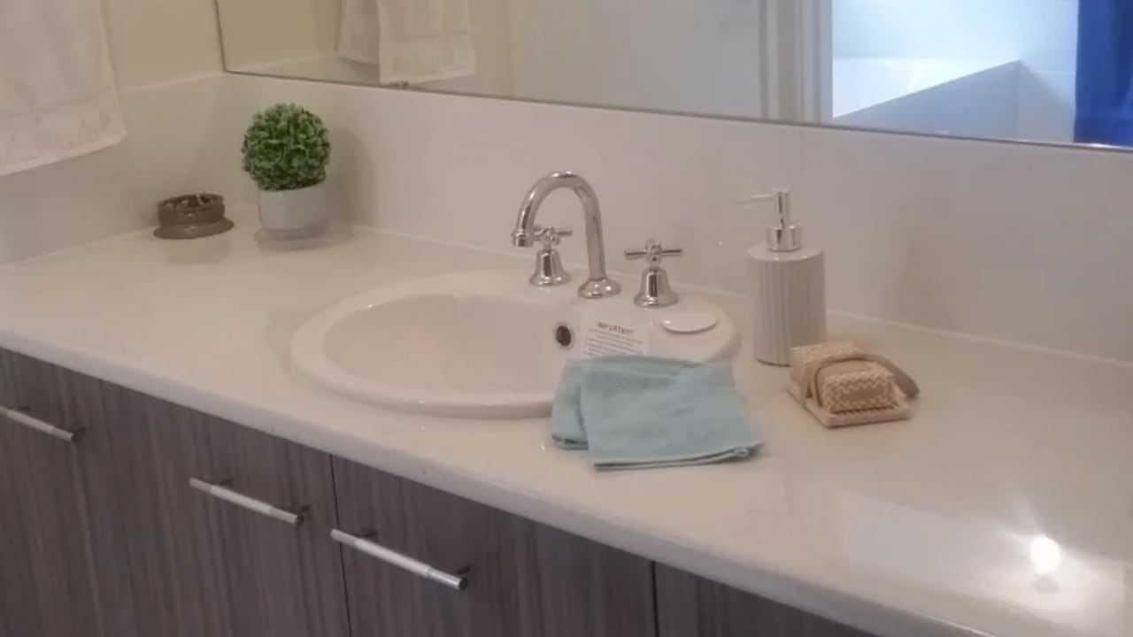 Furnished room with own bathroom